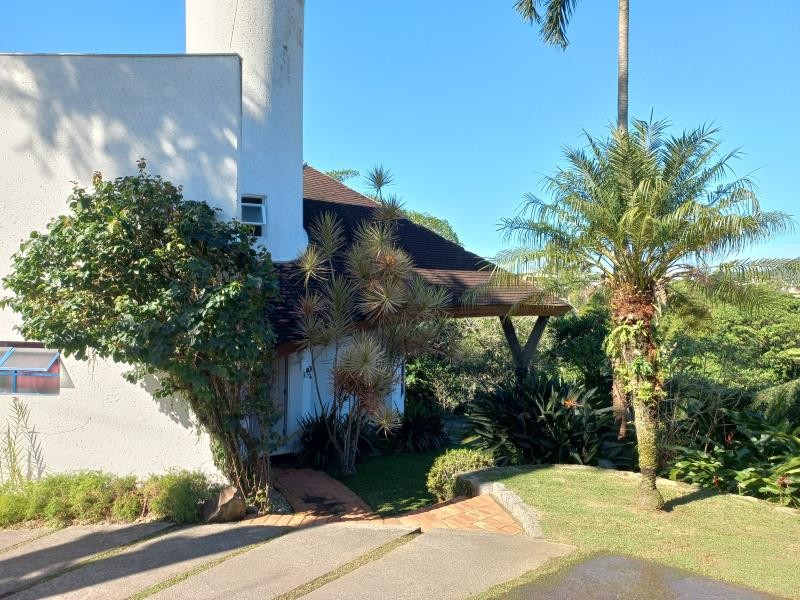 Casa, 4 quartos, 1384 m² - Foto 1