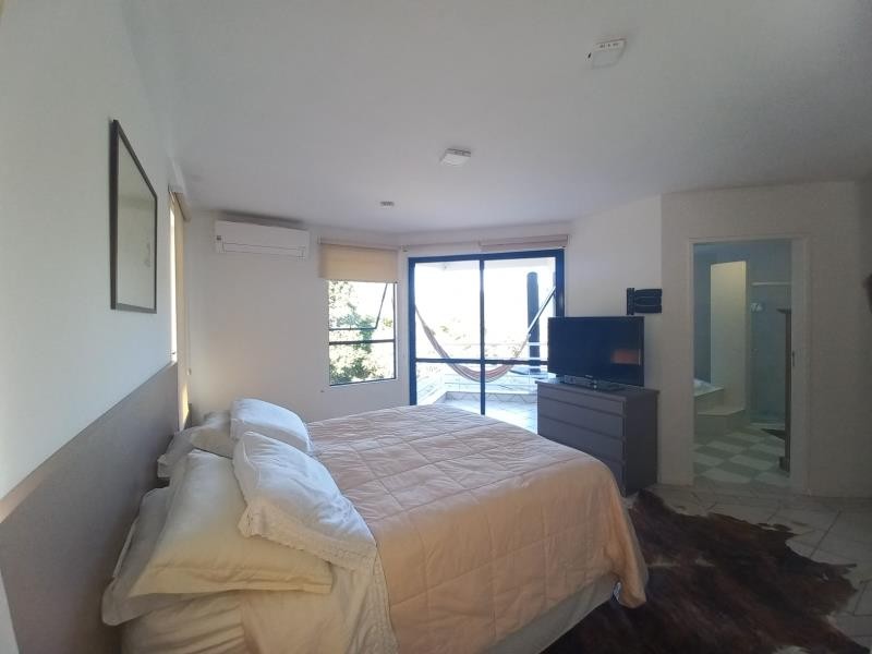 Casa, 4 quartos, 1384 m² - Foto 26